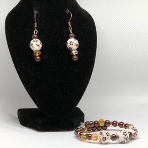 Bracelet and earrings set